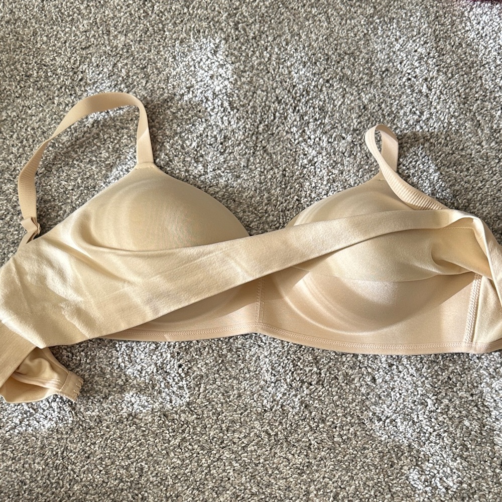 NWOT Truekind Wireless Bra - Picture 4 of 4